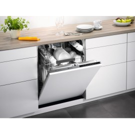 Встраиваемая посудомоечная машина ELECTROLUX ESL95360LA