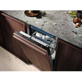 Встраиваемая посудомоечная машина ELECTROLUX ETM43211L